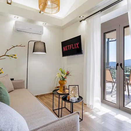 Urban Mountain Retreat Apartment Kroustas Exterior photo